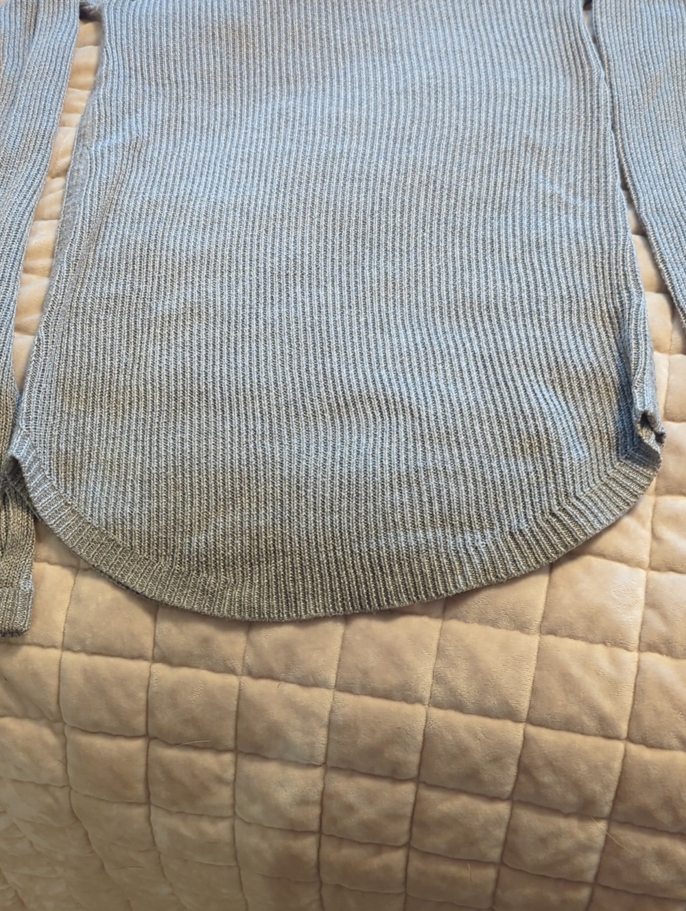 Lululemon Light Gray Ribbed Sweater - Picture 4 of 6